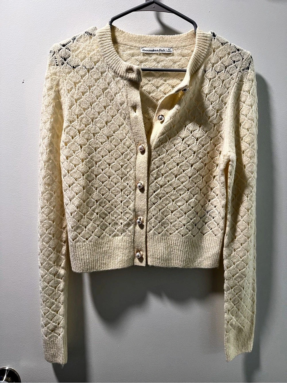 Abercrombie & Fitch Cream Knit Button-Front Cardigan